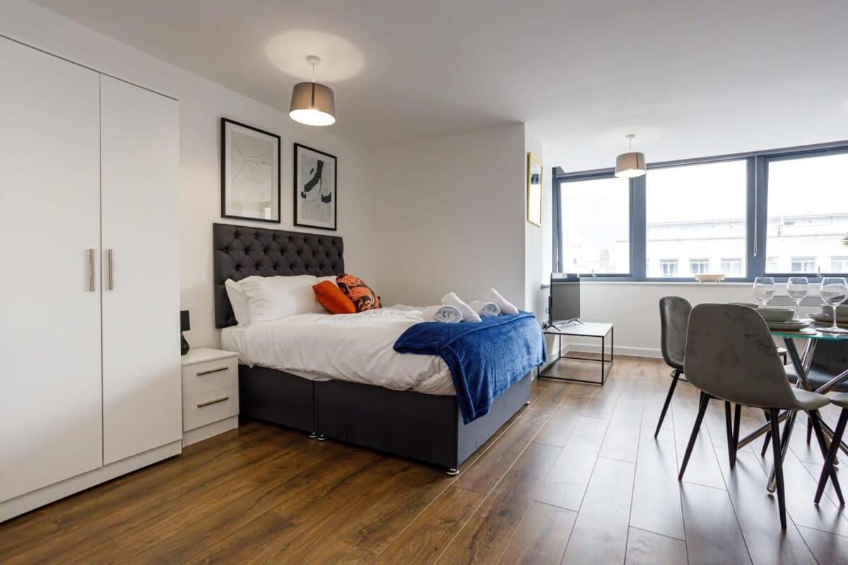 Charming Studio Apartment In Central Liverpool Eksteriør billede